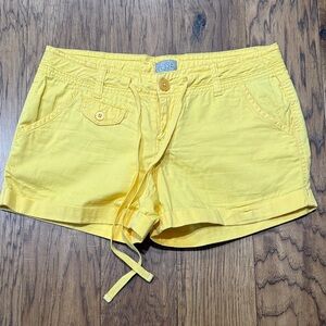 Bebop juniors size 7 yellow shorts